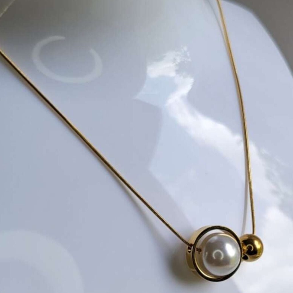 European 14k Gold Plated Necklace With Shiny Faux Pearl Pendant